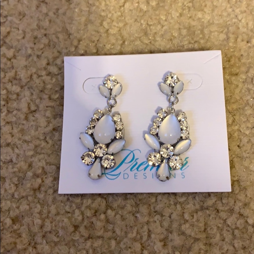 Perfect bride earrings!!